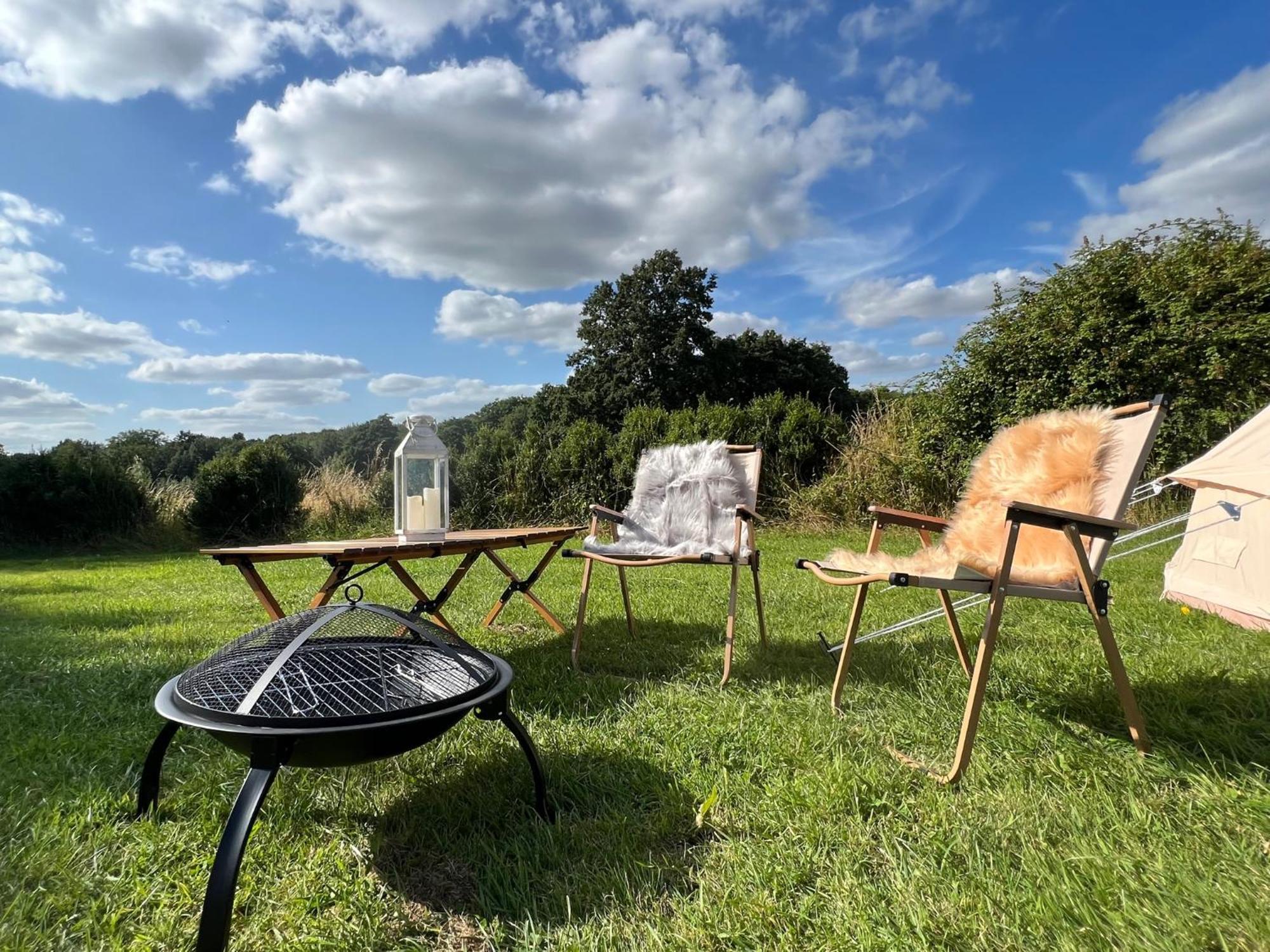 Bell Tent 4M And 7M Fossewold Cotswold Camping Moreton-in-Marsh Exterior foto