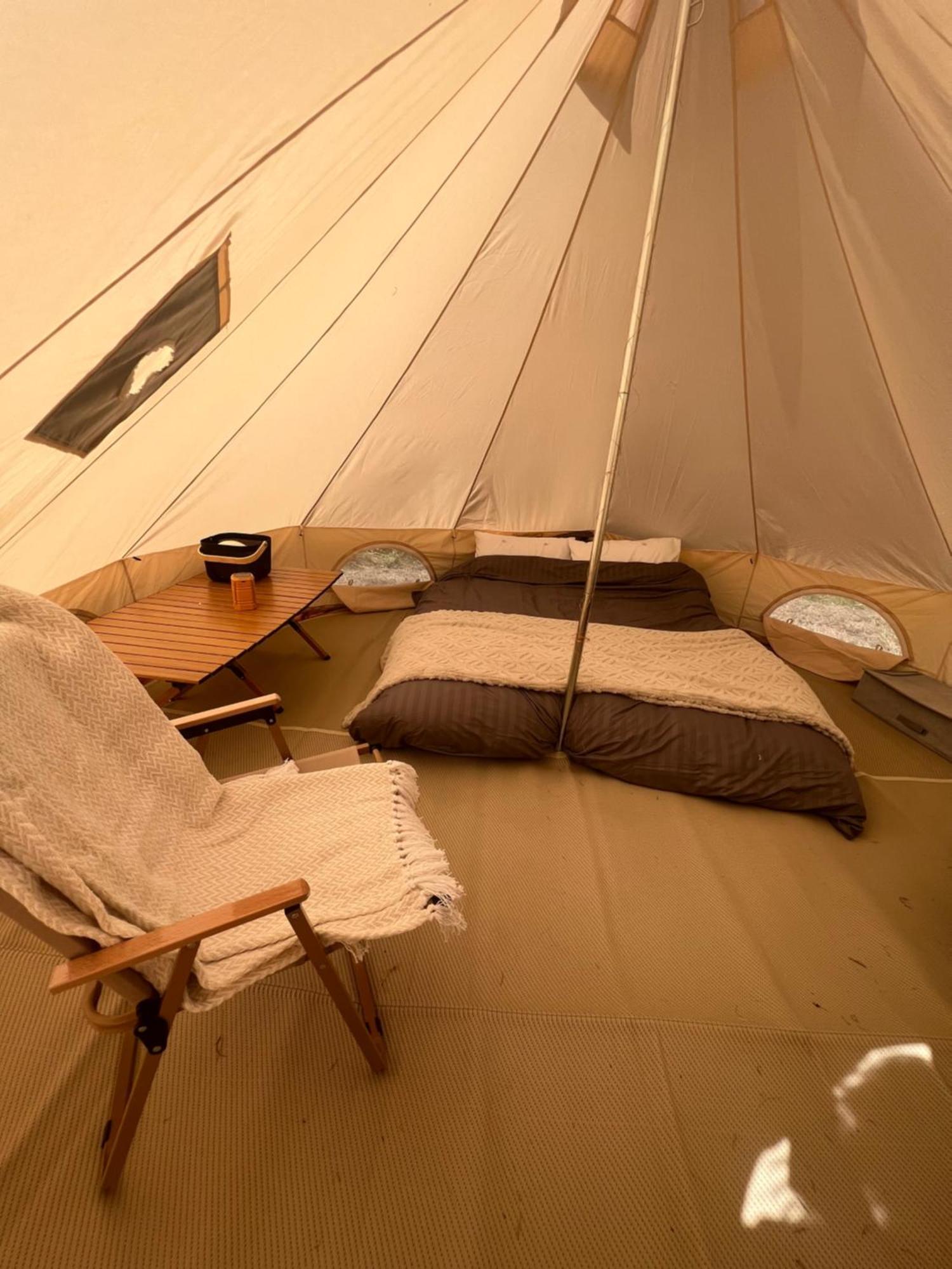 Bell Tent 4M And 7M Fossewold Cotswold Camping Moreton-in-Marsh Exterior foto