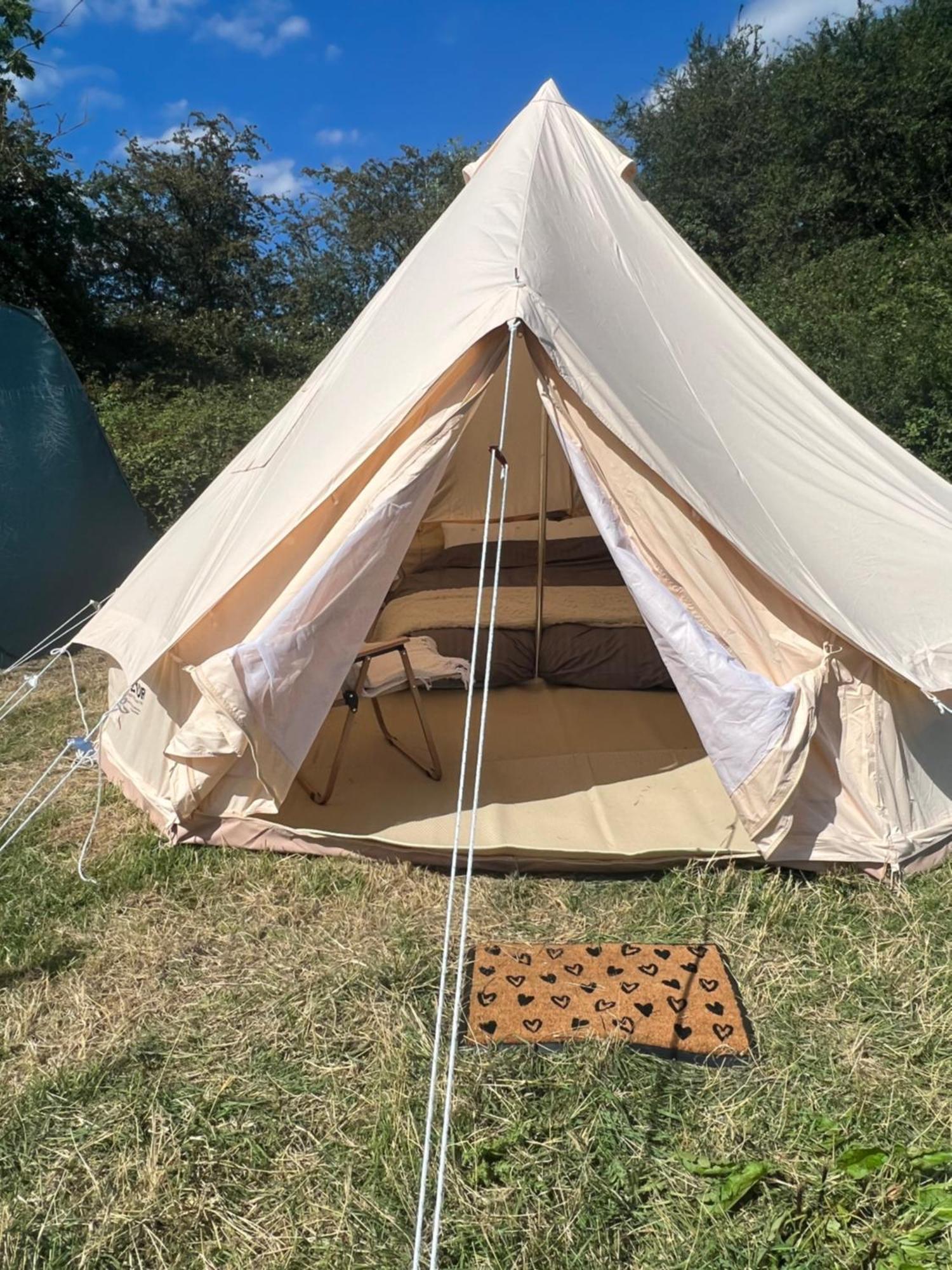 Bell Tent 4M And 7M Fossewold Cotswold Camping Moreton-in-Marsh Exterior foto