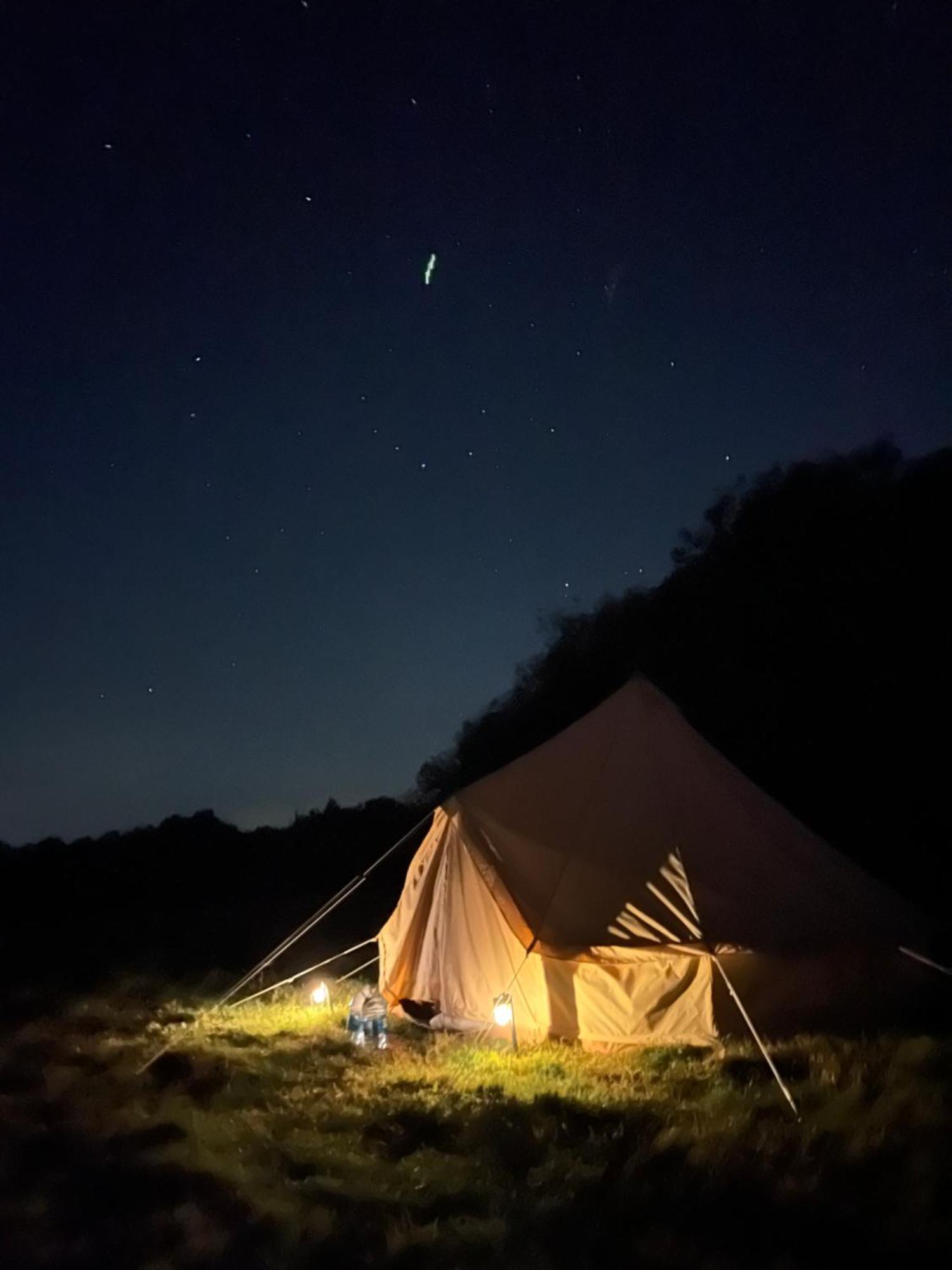Bell Tent 4M And 7M Fossewold Cotswold Camping Moreton-in-Marsh Exterior foto