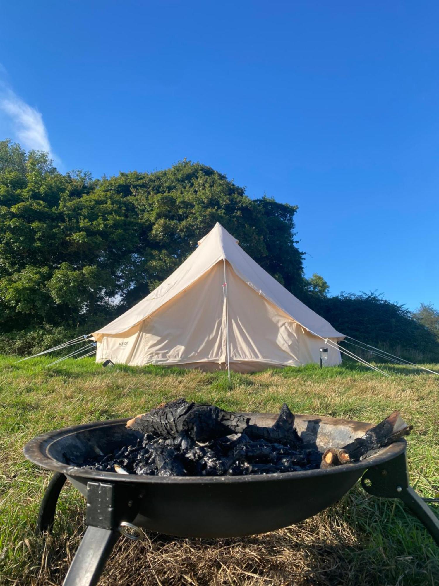 Bell Tent 4M And 7M Fossewold Cotswold Camping Moreton-in-Marsh Exterior foto